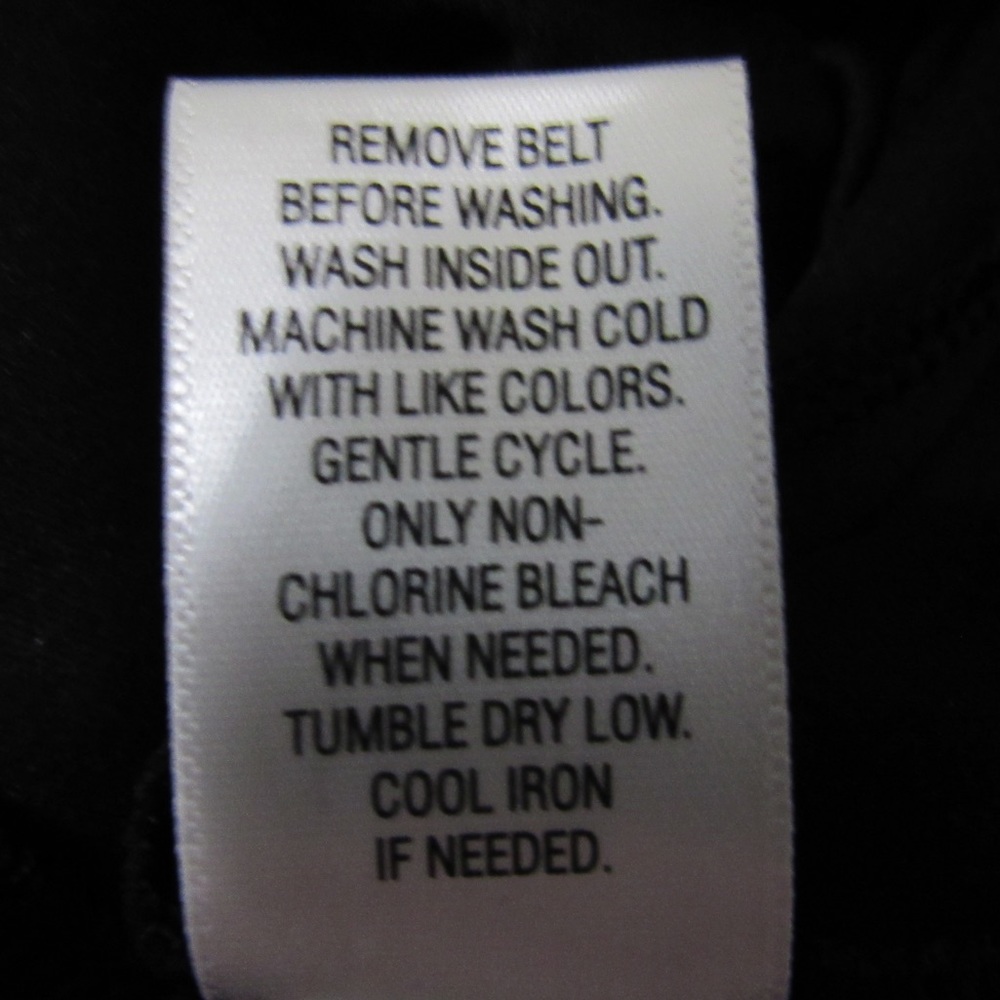 Candie’s Pleaded Black Dress With Back Bow Large - Picture 8 of 8